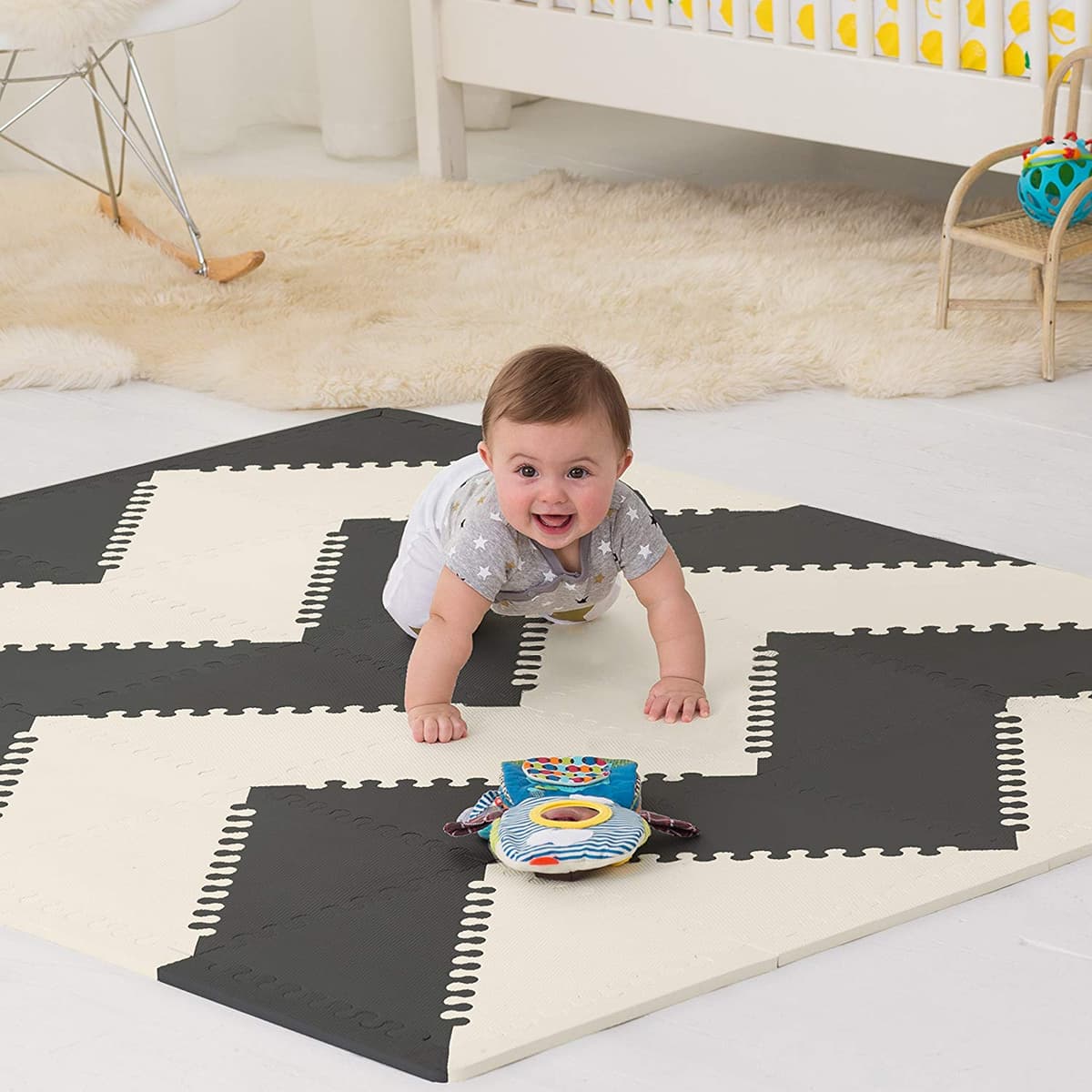 Skip Hop Playspot Geo - FF Black/Cream Birth+ to 24M