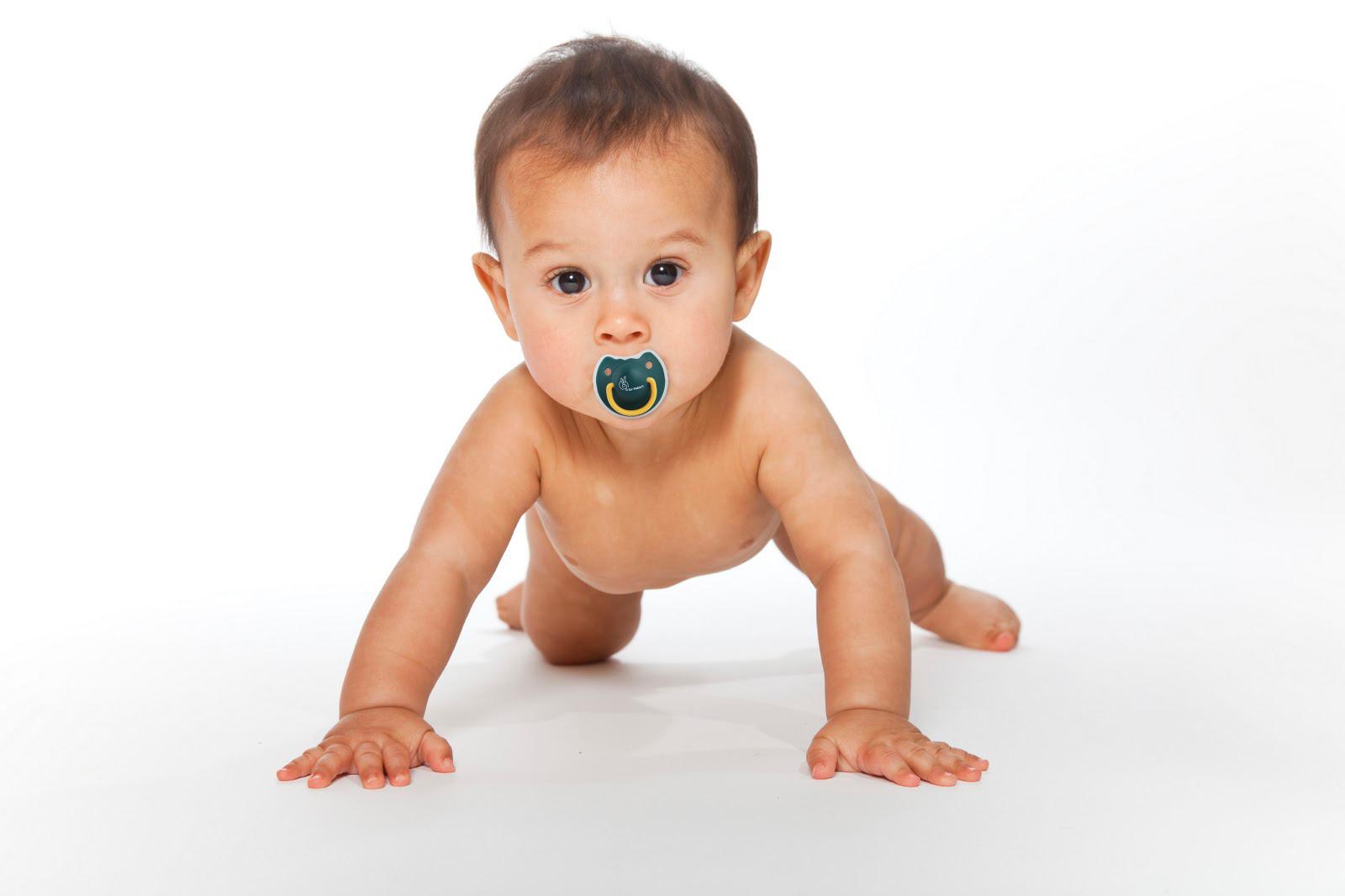 R for Rabbit Baby Tusky Pacifier Ultra Light Soft Silicone Nipple, Orthodontic Design, BPA-Free for Kids of 6 Months +|Medium|Green